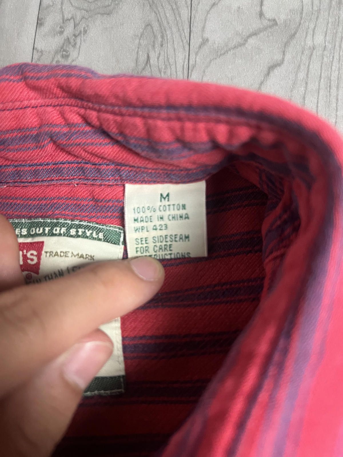 Levi's Vintage 90s Levi Striped Button Up Work Shirt / Red Size M Size US M / EU 48-50 / 2 - 6 Thumbnail