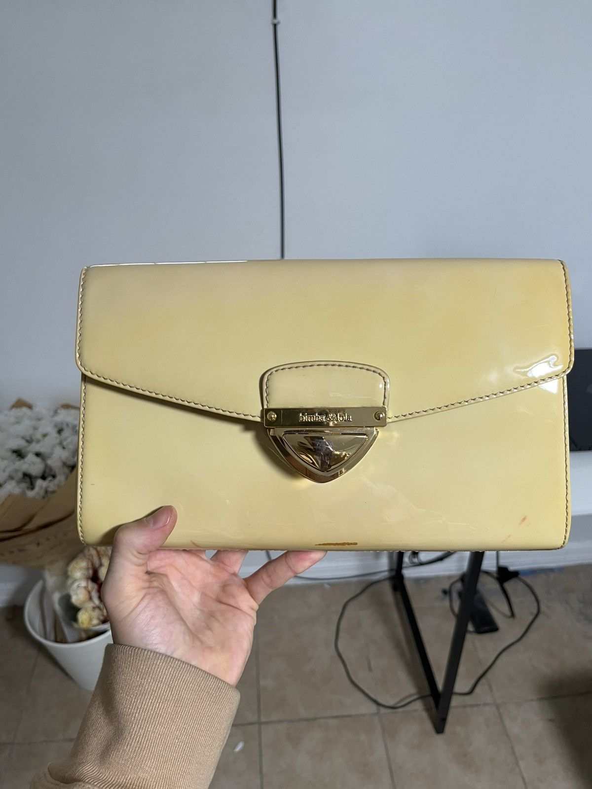 BIMBA Y LOLA Cream tan beige Bimba & Lola clutch bag with gold hardware Size ONE SIZE - 1 Thumbnail