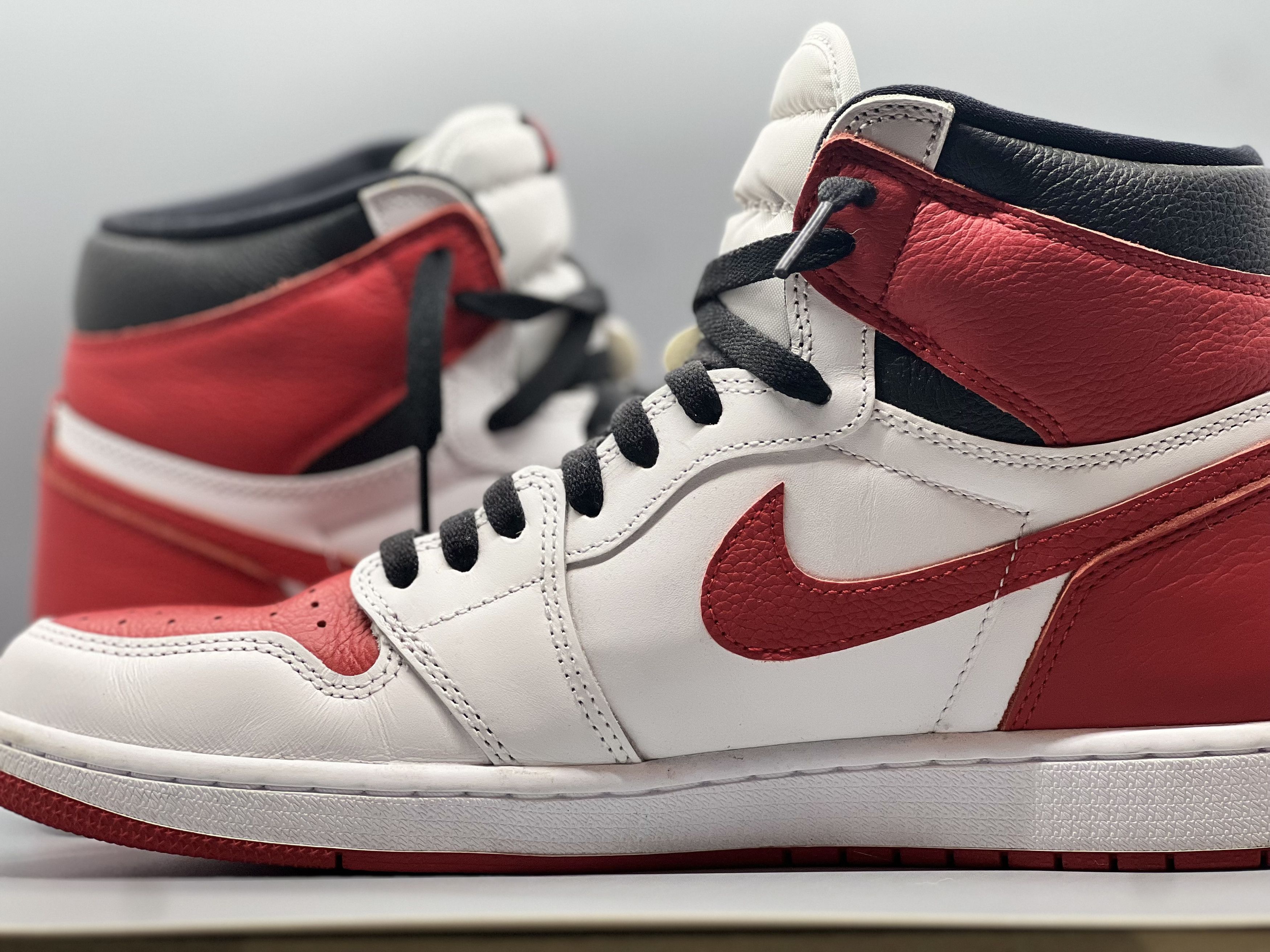 Jordan Brand Jordan 1 Retro High OG Sneakers Size US 12 / EU 45 - 1 Thumbnail