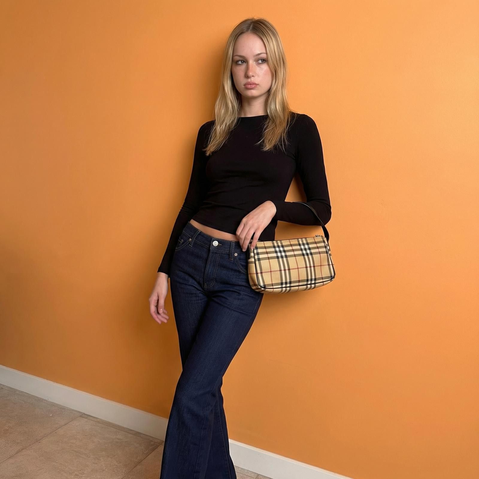 Burberry Burberry - Vintage Check Shoulder Bag Size ONE SIZE - 1 Thumbnail