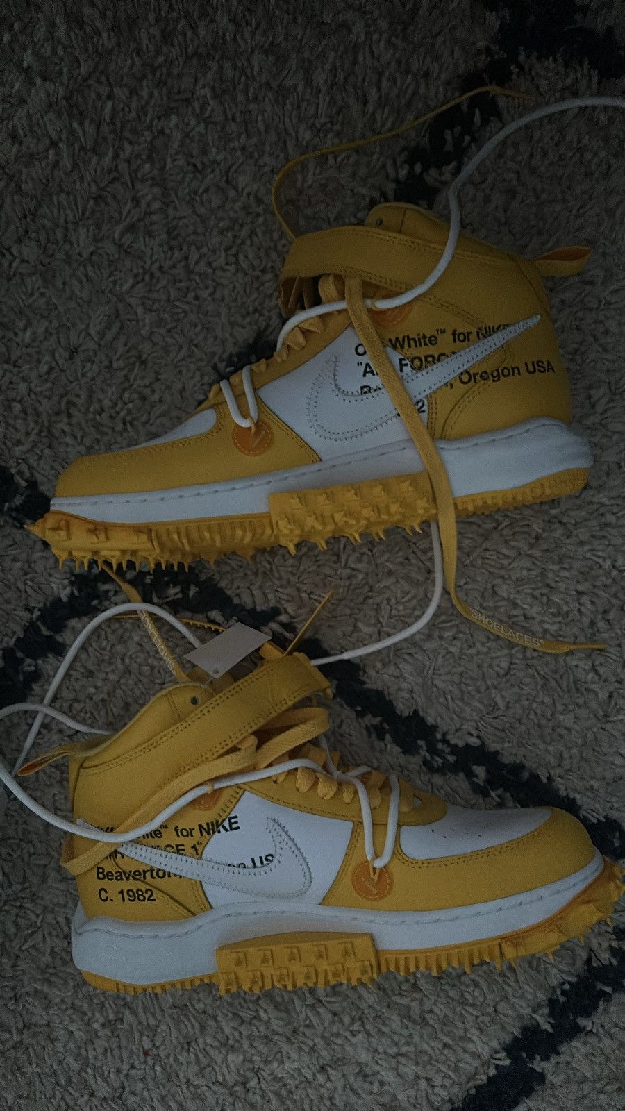 Nike × Off-White Off-White x Air Force 1 Mid SP Leather 'Varsity Maize Size US 9 / EU 42 - 2 Thumbnail