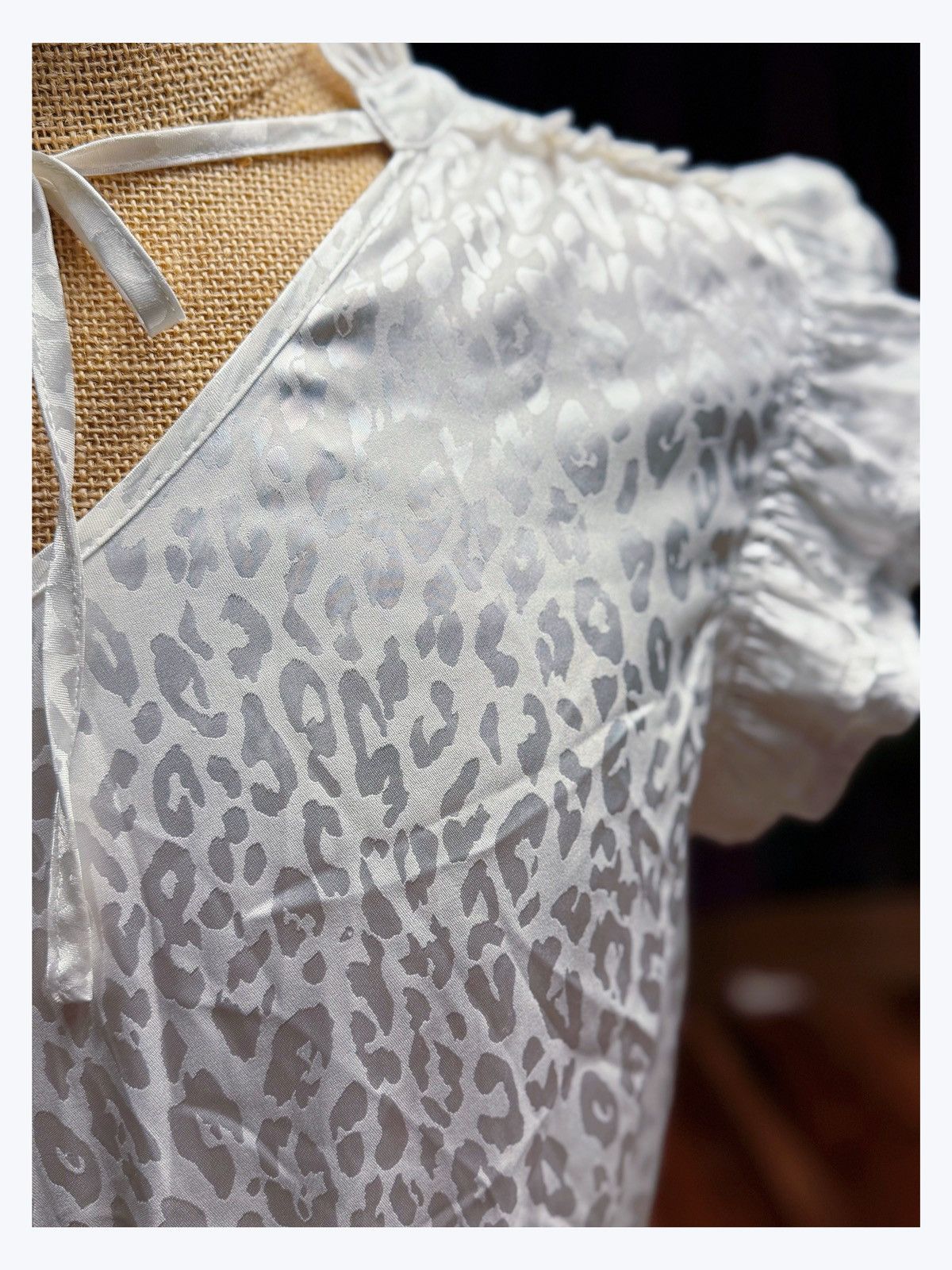 Other Chic Ruffled Mini Dress – Subtle Leopard Satin Print Size M / US 6-8 / IT 42-44 - 3 Thumbnail