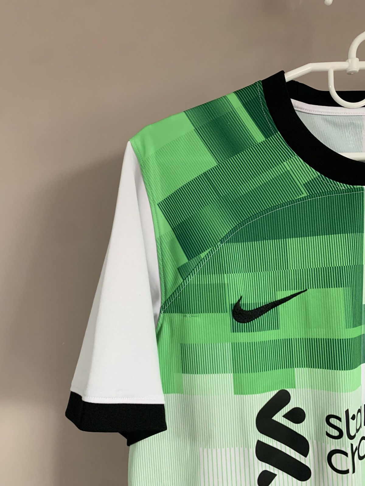 Nike Liverpool Away Football Shirt Nike Soccer Jersey Size M Size US M / EU 48-50 / 2 - 3 Thumbnail