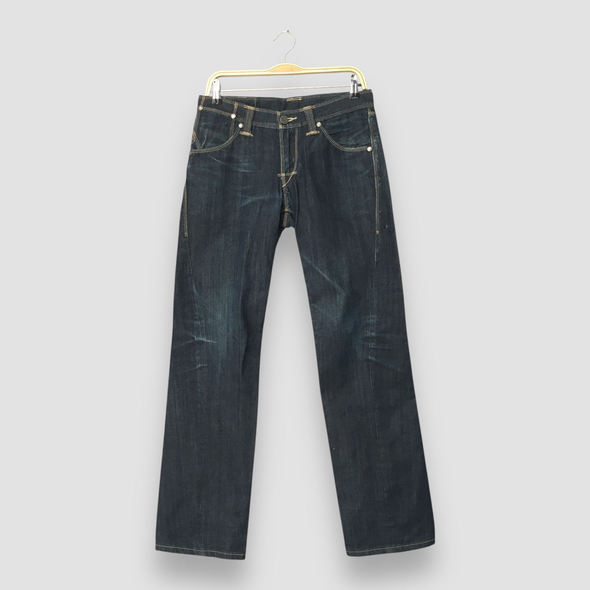 Levi's Size 30x32 Vintage 1999 Levis Engineered Tight Jeans S1742 Size US 30 / EU 46 - 1 Thumbnail
