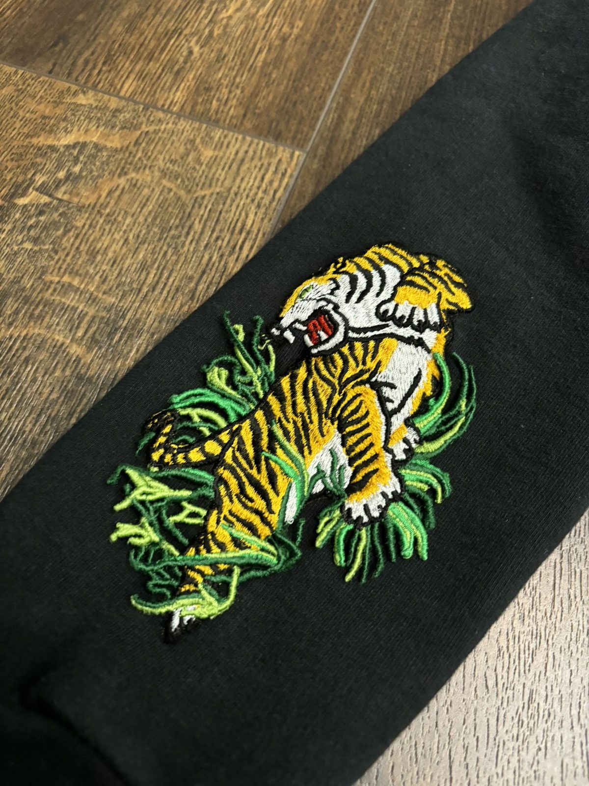 Off-White Off White Tiger Sweater Size US S / EU 44-46 / 1 - 2 Thumbnail