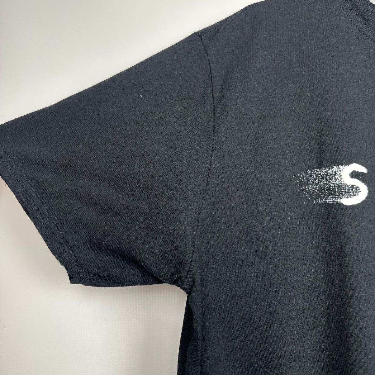 Gildan GLOBAL SPIRIT Y2K RARE TEE 2017 TOUR ROCK BAND BLACK T-SHIRT Size US XL / EU 56 / 4 - 16 Thumbnail