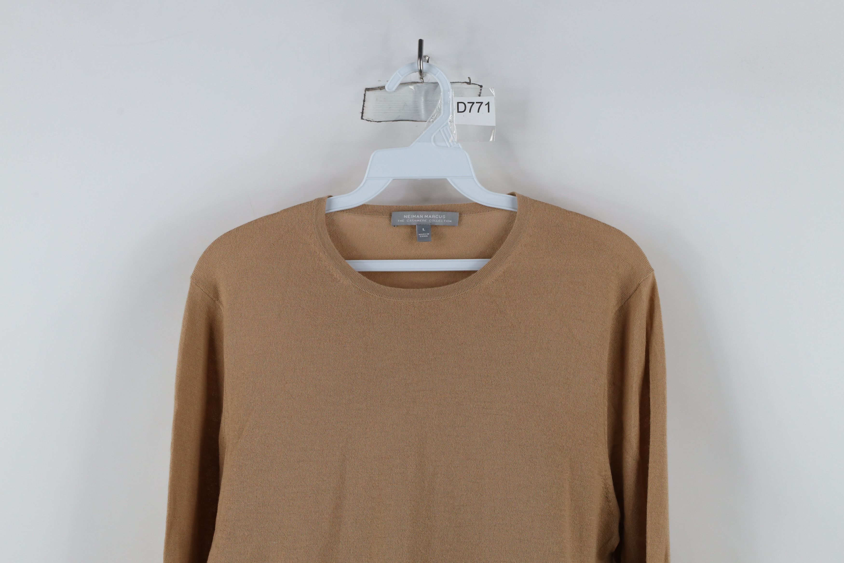 Neiman Marcus × Vintage Vintage Neiman Marcus Lightweight Cashmere Sweater Beige Size L / US 10 / IT 46 - 2 Thumbnail