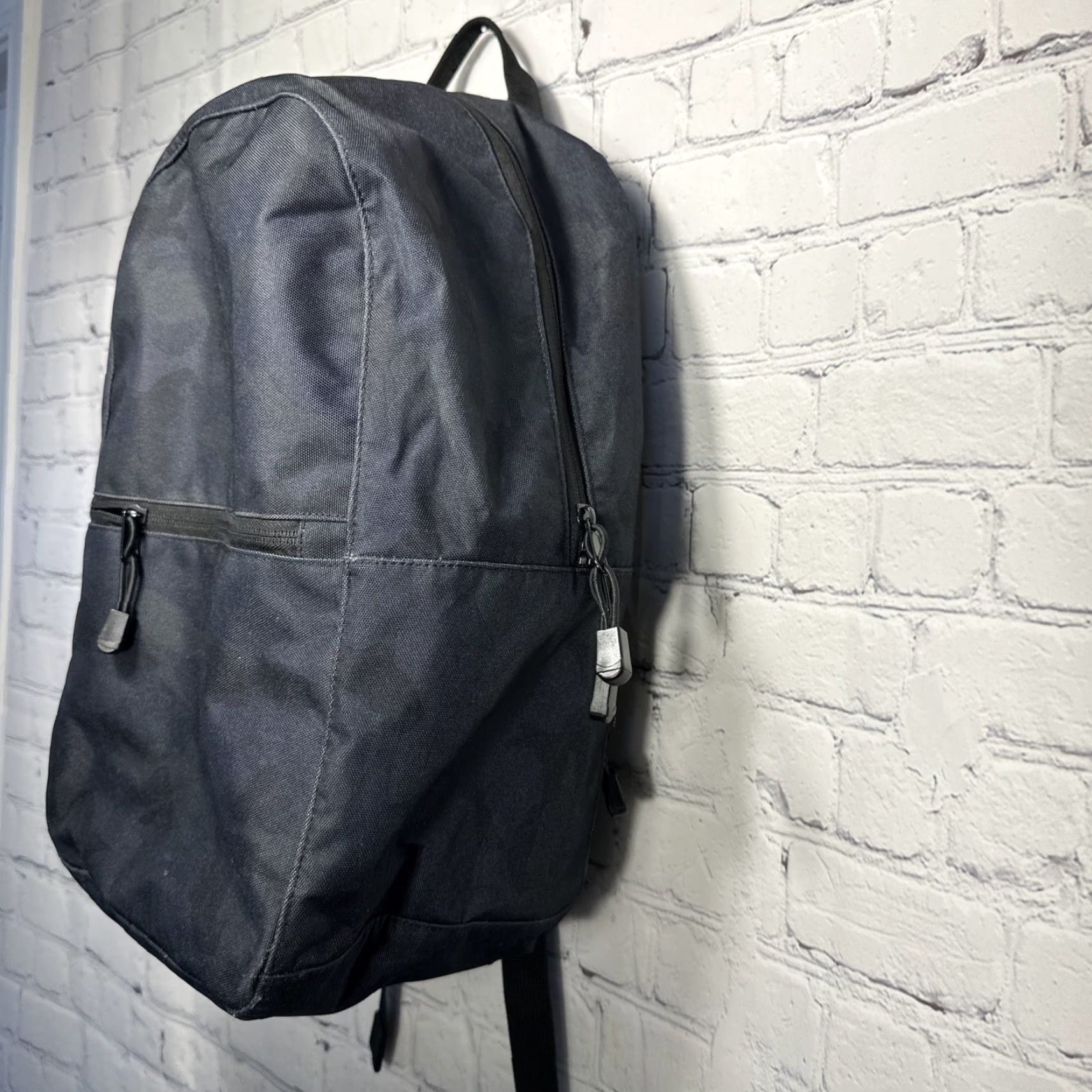Vintage Lo & Sons Hanover Backpack Camouflage Black Polyester Medium Unisex Adults Zip Backpack Travel Men's Womens Boys Girls Read Size ONE SIZE - 3 Thumbnail