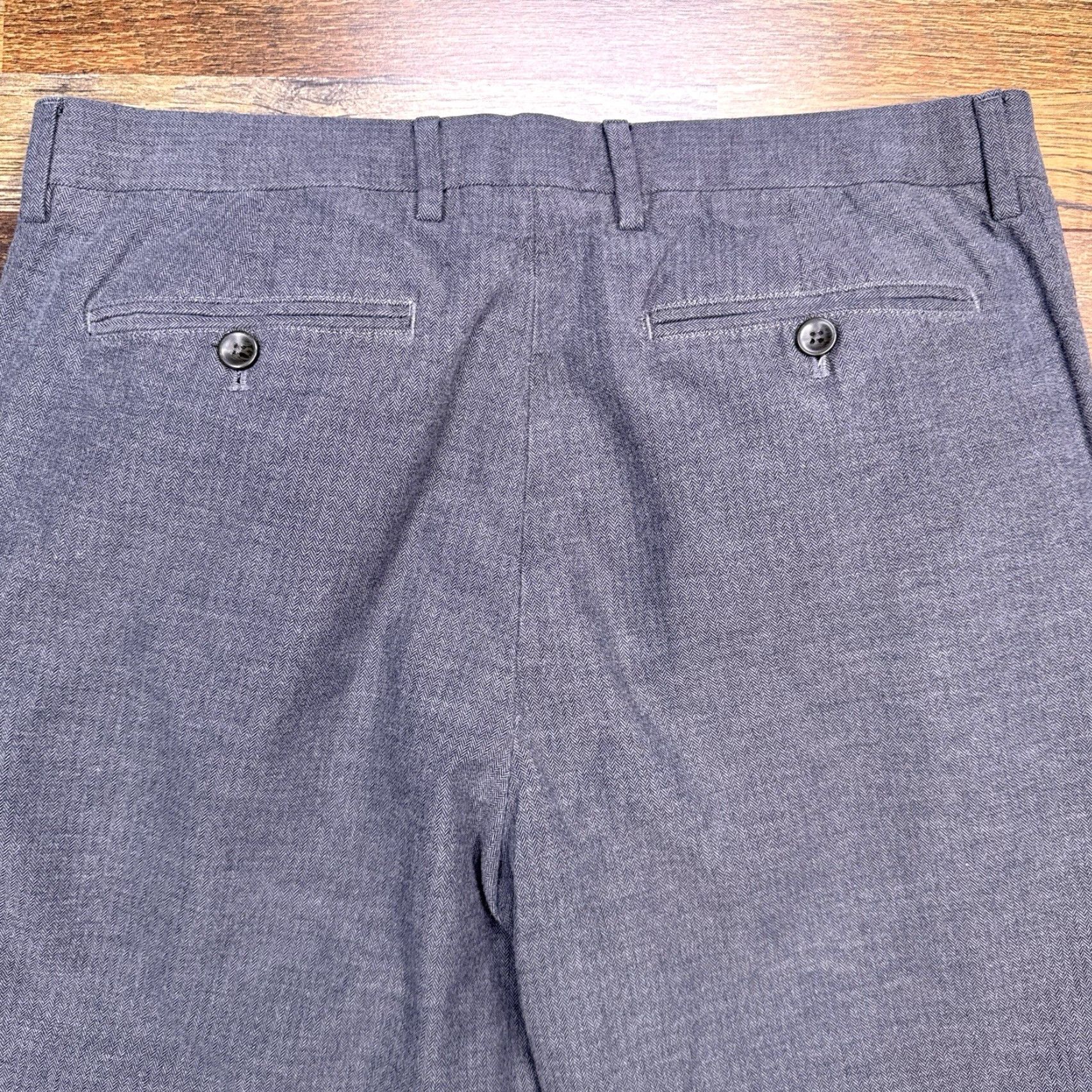 Banana Republic Banana Republic Pants Mens 32x34 Gray Herringbone Flat Front Mid Rise Size US 32 / EU 48 - 7 Thumbnail