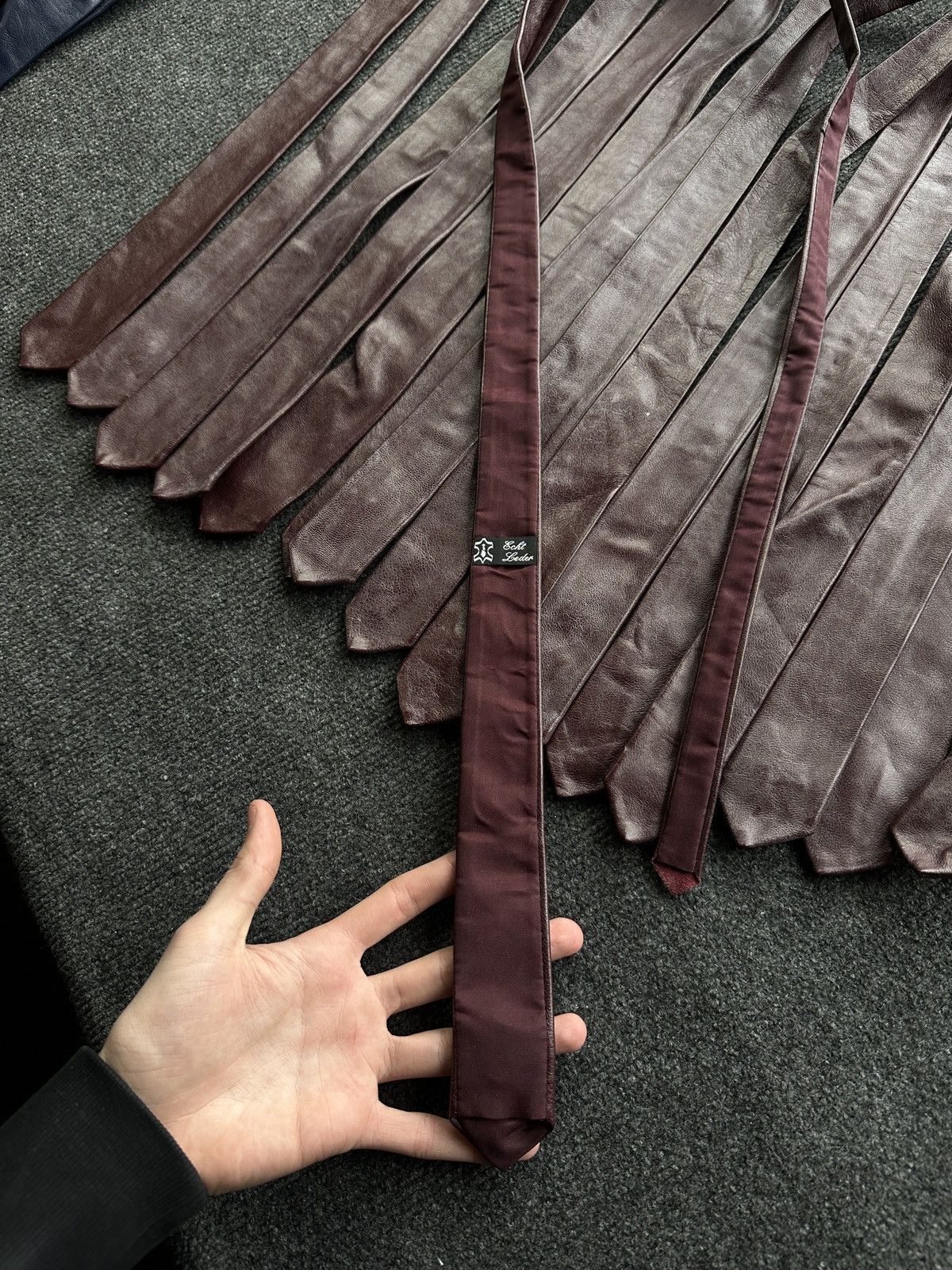 Other 🚨 LEATHER BURGUNDY ITALY TIE LUXURY VNTG RARE OLD MONEY Size ONE SIZE - 11 Thumbnail