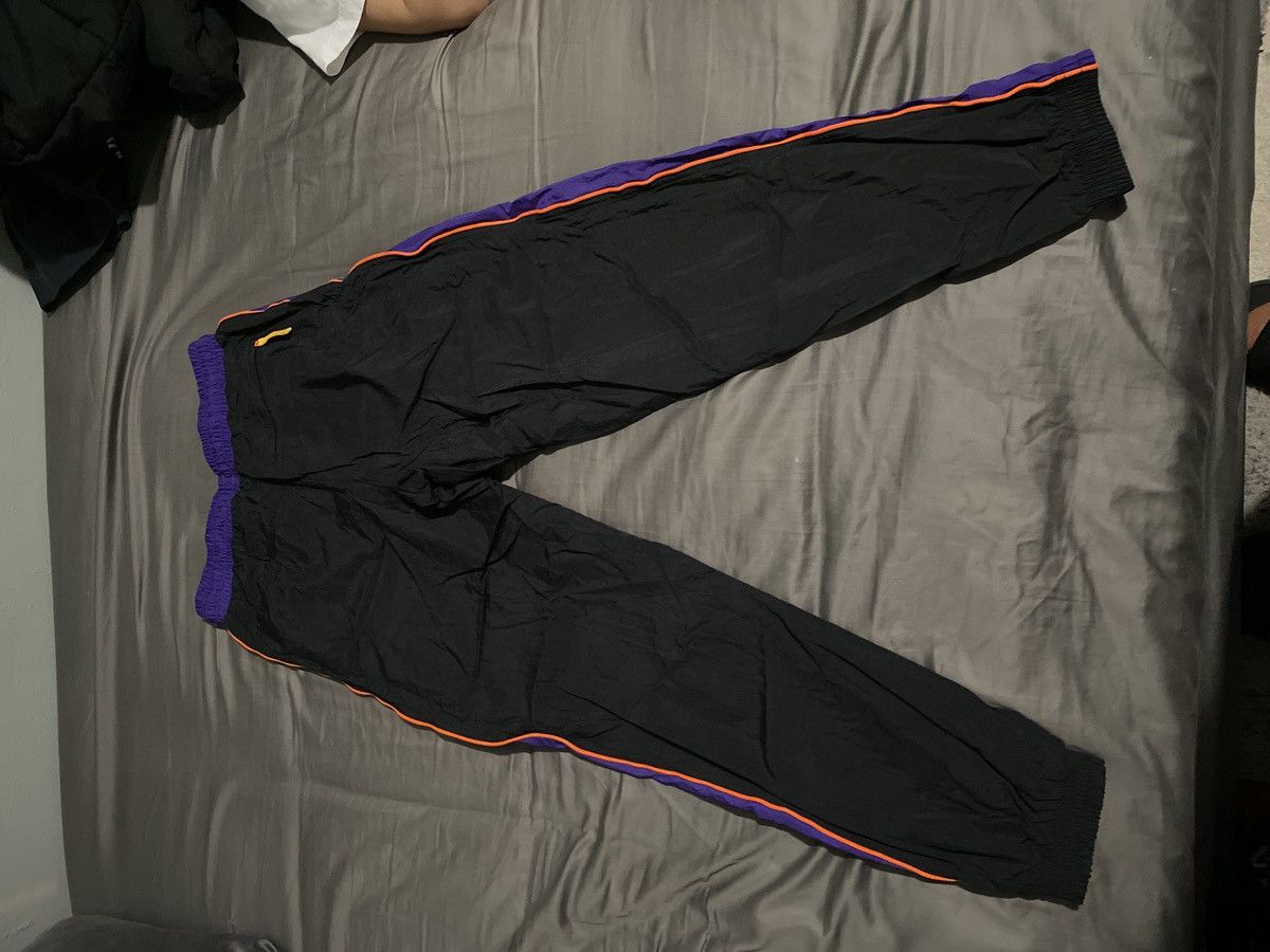 Nike Nike nylon track joggers Size US 30 / EU 46 - 2 Thumbnail