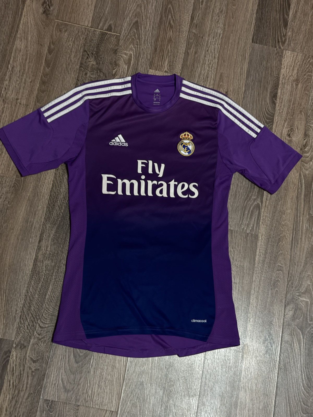 Adidas Real Madrid Jersey – I. Casillas #1 Football Vintage Jersey Size US S / EU 44-46 / 1 - 2 Thumbnail