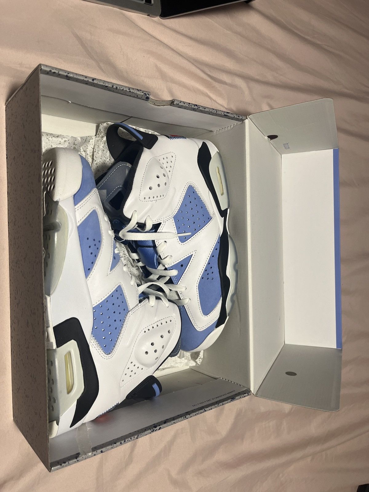 Jordan Brand Jordan 6 UNC blue & white color way Size US 9 / EU 42 - 1 Thumbnail