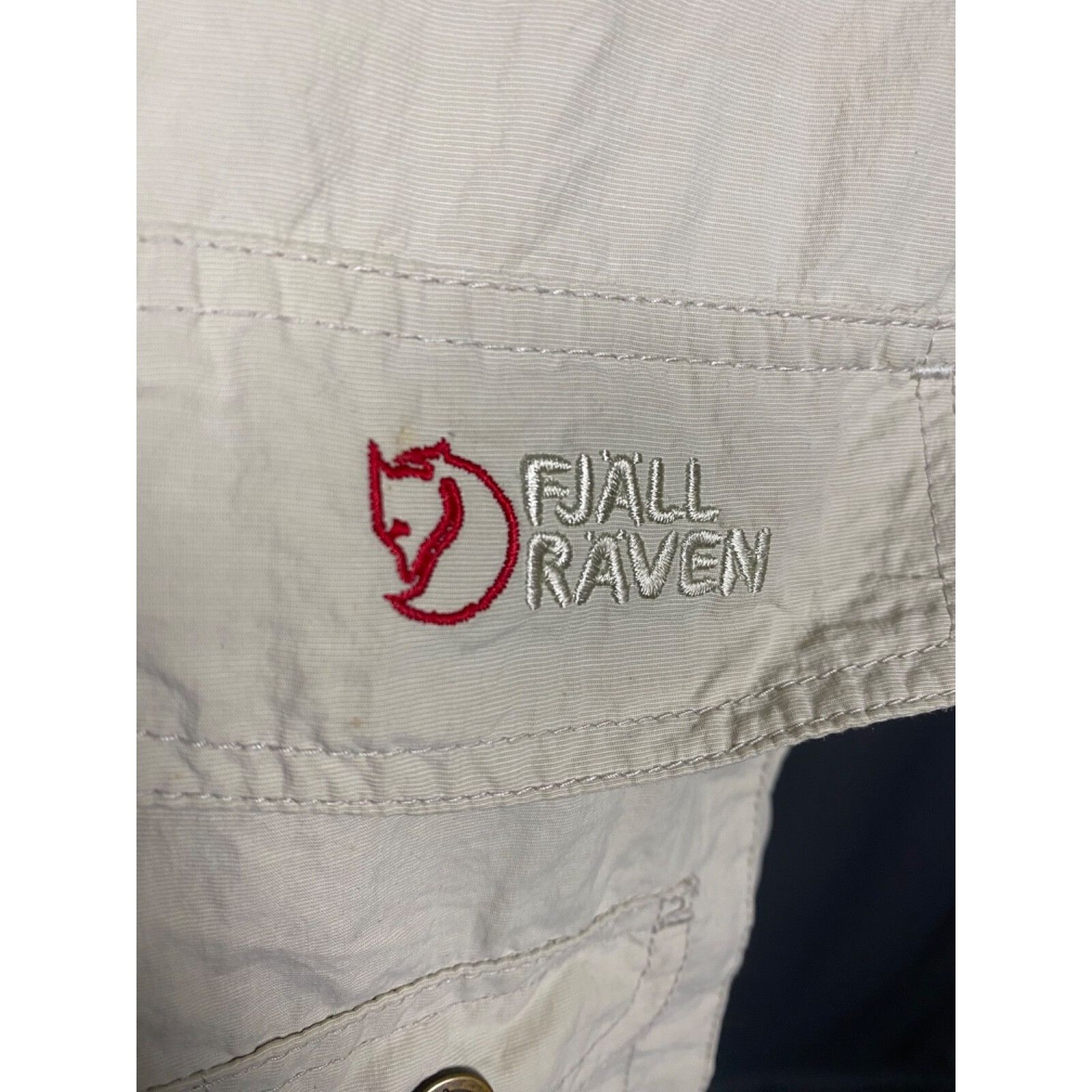 Fjallraven Fjallraven VTG Men's Beige Multipocket Hunting Vest Size L Size US L / EU 52-54 / 3 - 9 Thumbnail