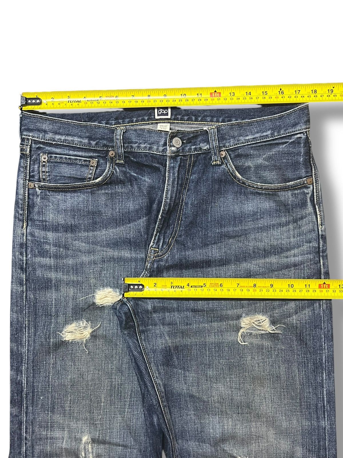 Gap The Gap 1969 - Faded, Distressed Baggy Jeans Size US 35 - 17 Thumbnail