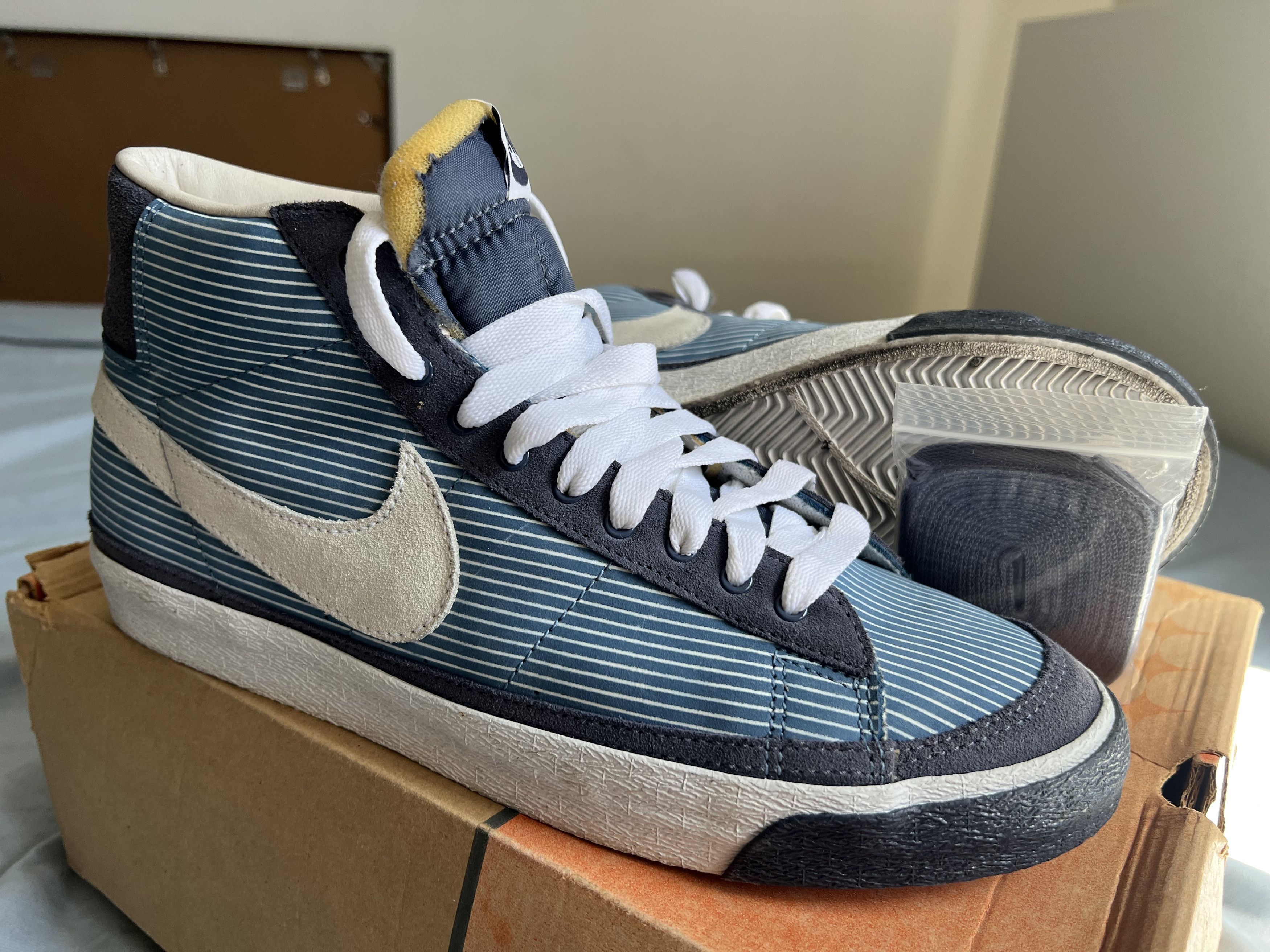 Nike Nike Blazer Mid Striped Blue/White Size 12W/10.5M Size US 10.5 / EU 43-44 - 1 Thumbnail