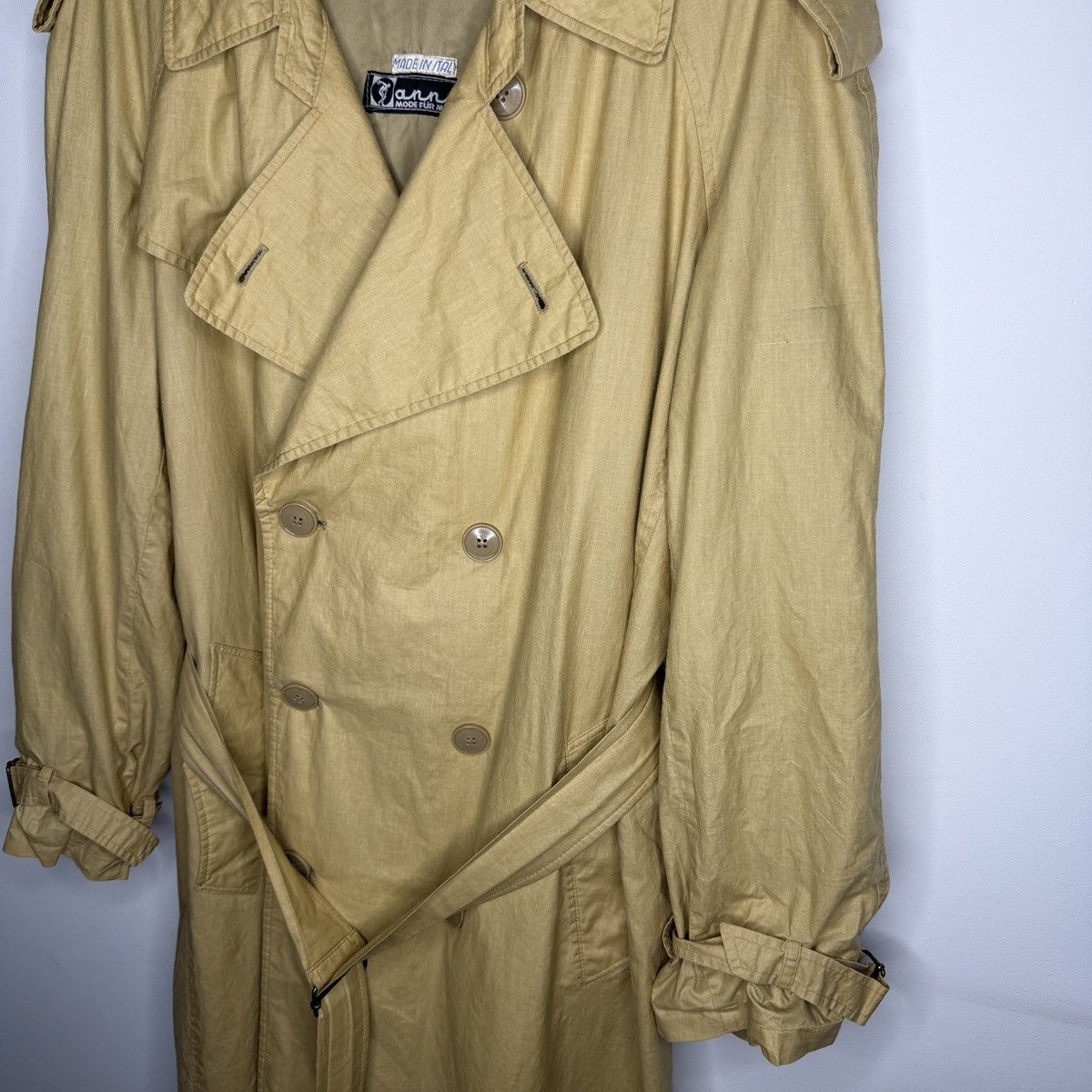 Vintage Vintage Trench Coat Beige Made in Italy Avant Garde 80s 90s Size US M / EU 48-50 / 2 - 4 Thumbnail