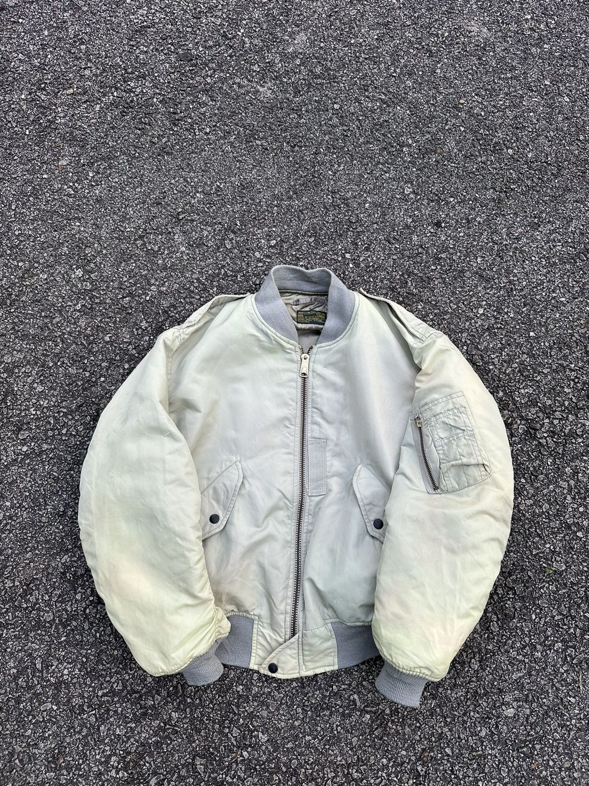 Vintage 🪖Vintage MA-1 Man Intermediate Creamy Green Bomber Jacket Size US M / EU 48-50 / 2 - 1 Thumbnail