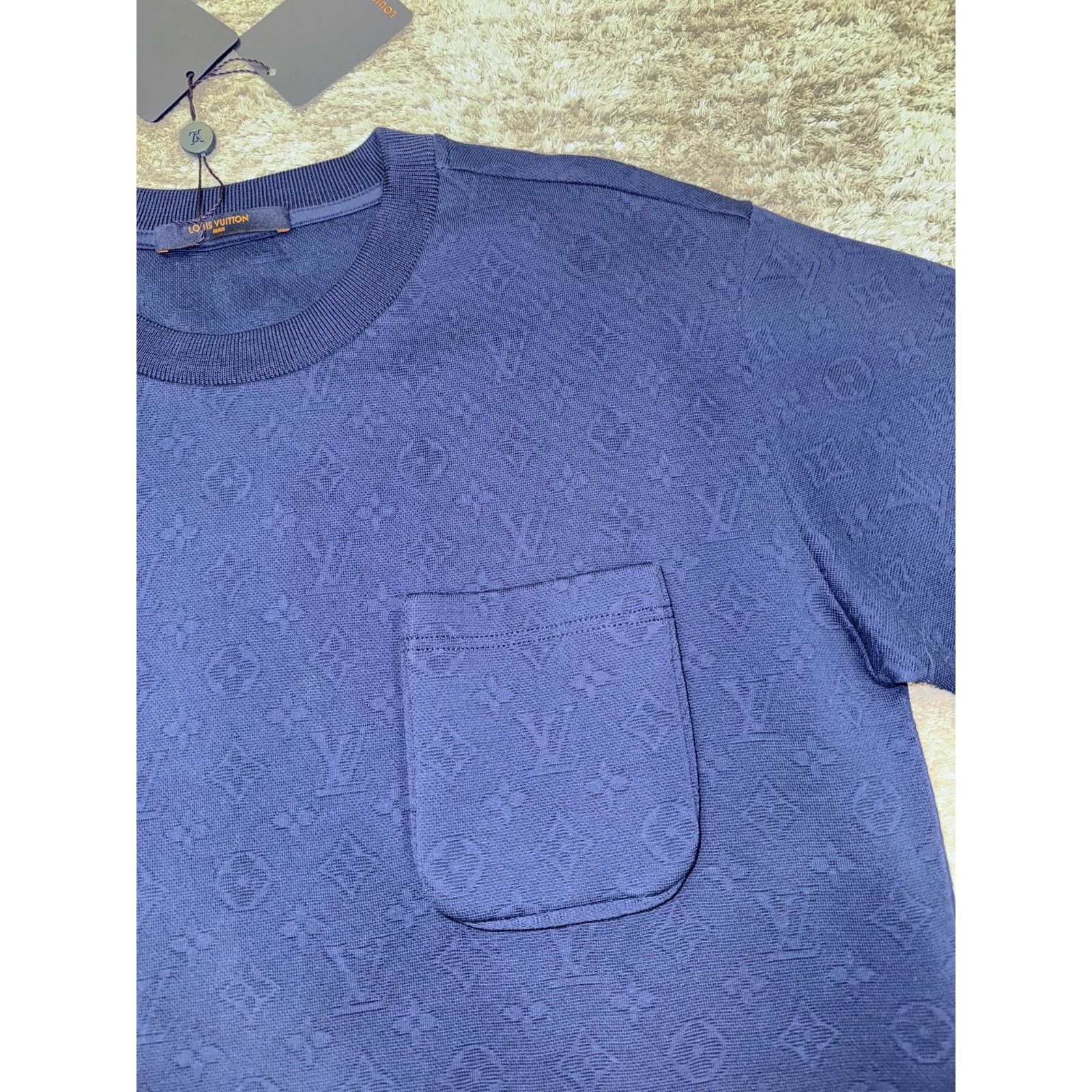 Louis Vuitton Louis Vuitton Pocket Monogram LV Logo Short Sleeve T-Shirt M Size US M / EU 48-50 / 2 - 7 Thumbnail