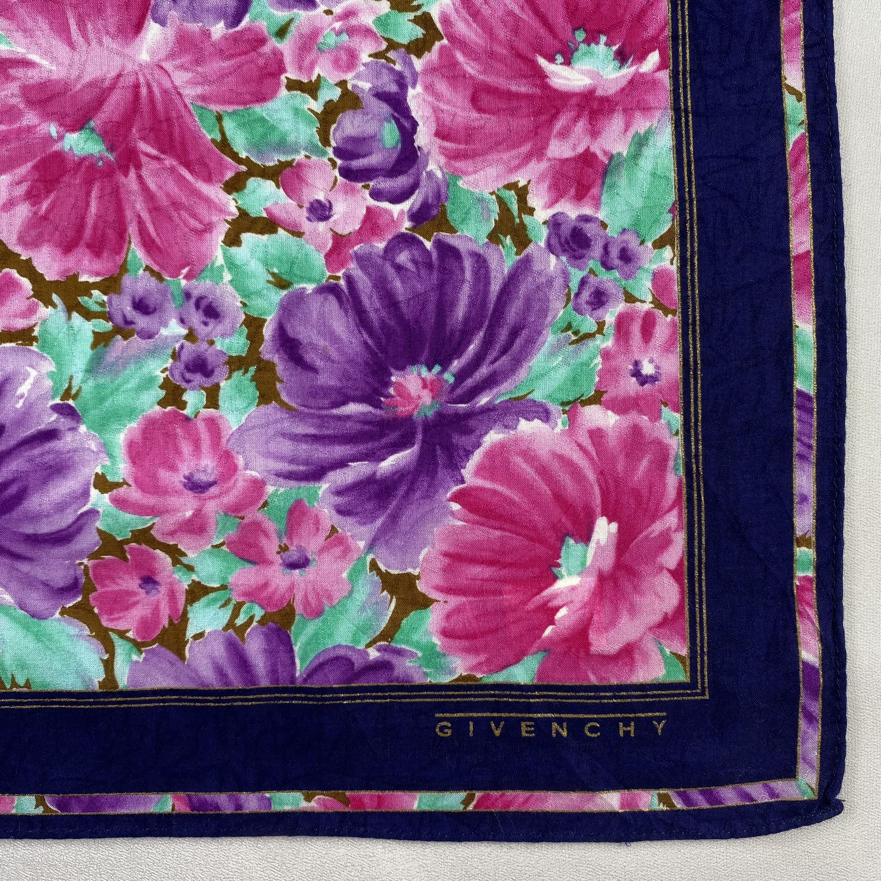 Vintage Givenchy Bandana/ Handkerchief / Neckerchief-P1600 Size ONE SIZE - 3 Thumbnail