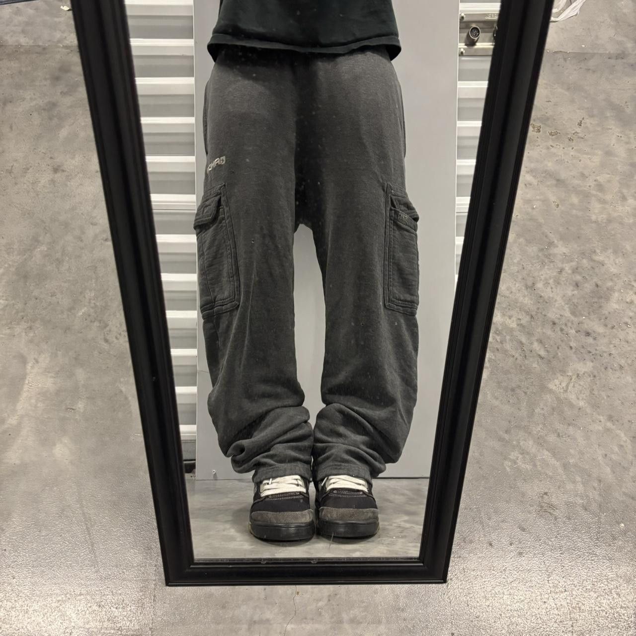 Japanese Brand × Vintage Crazy Vintage Y2K/2000s Dark Grey Skater Essential Cargo Sweatpants! Size US 30 / EU 46 - 1 Thumbnail