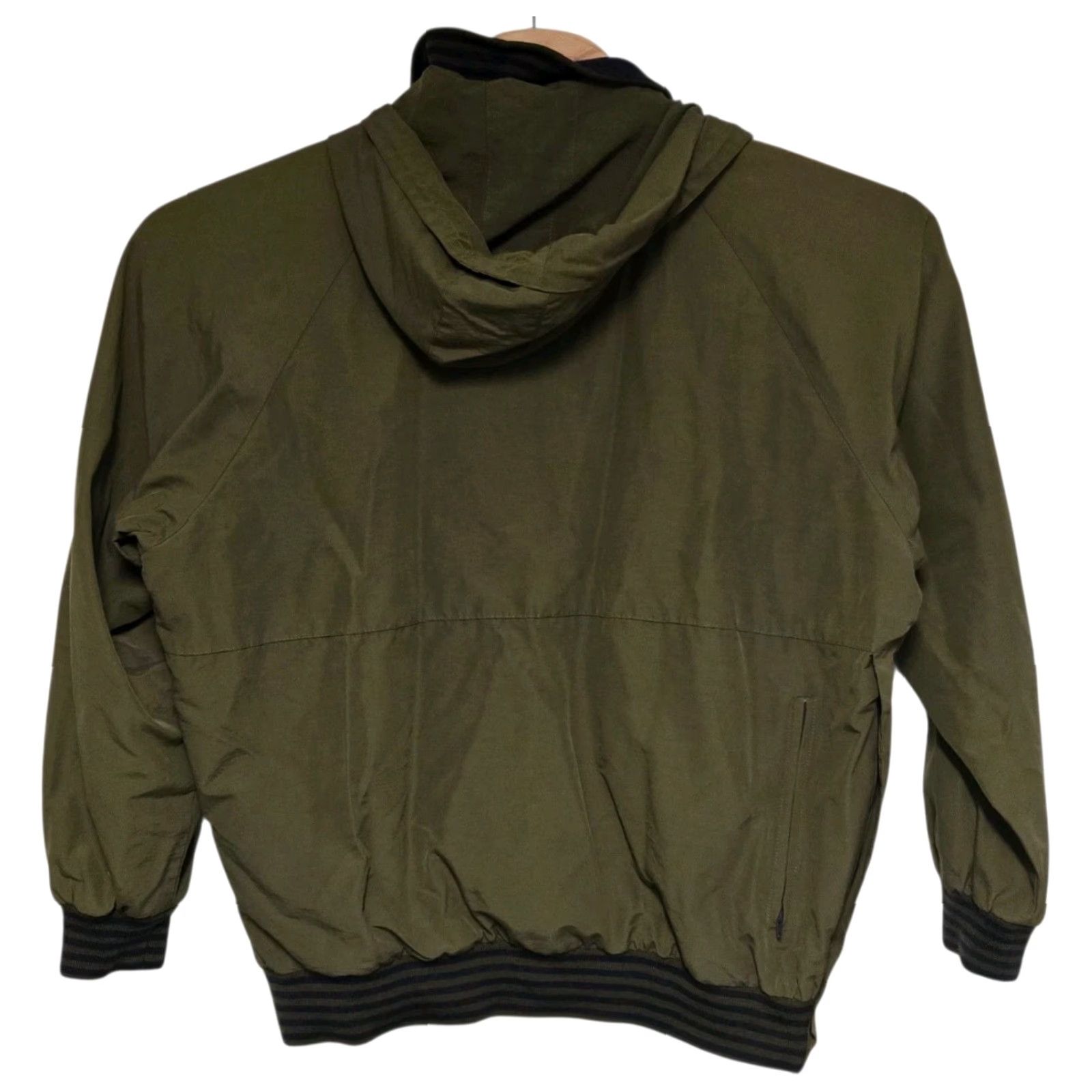 Olive VINTAGE Izod Club Jacket Mens M Olive Green Anorak Style Breweriana Light Weight Hooded Mid-Length Spring Fall Winter | Green | Regular Fit Size US M / EU 48-50 / 2 - 6 Thumbnail