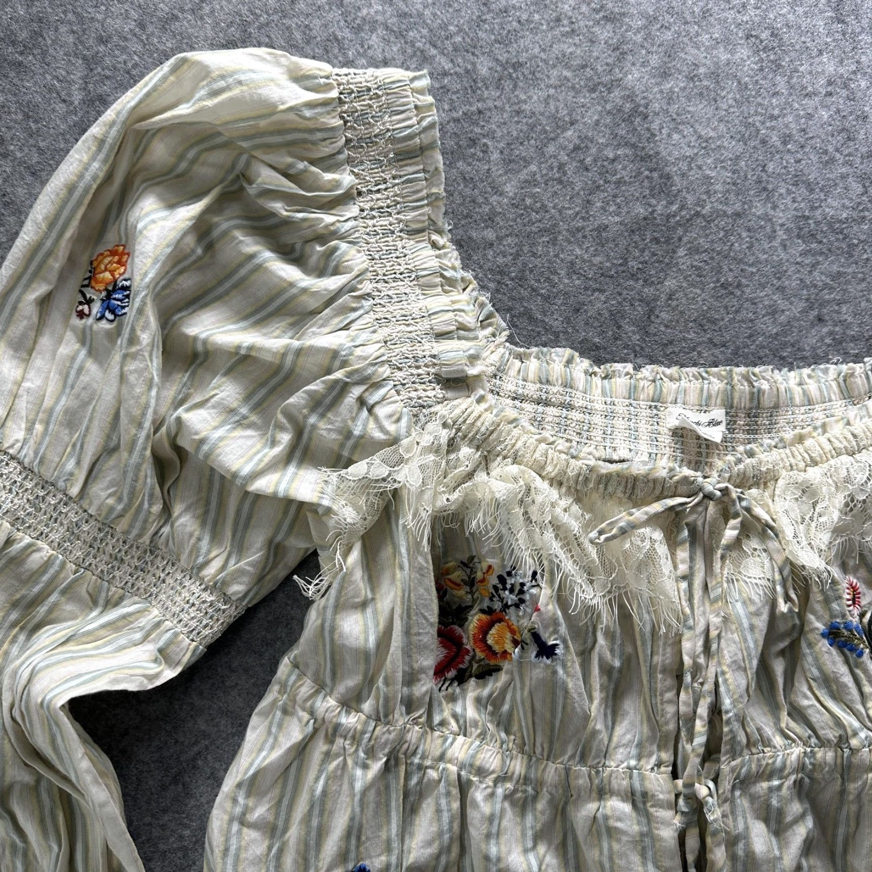 Vintage Kimchi Blue Top Womens XL White Stripe Floral Boho Peasant Rose Tyrie Size XL / US 12-14 / IT 48-50 - 4 Thumbnail