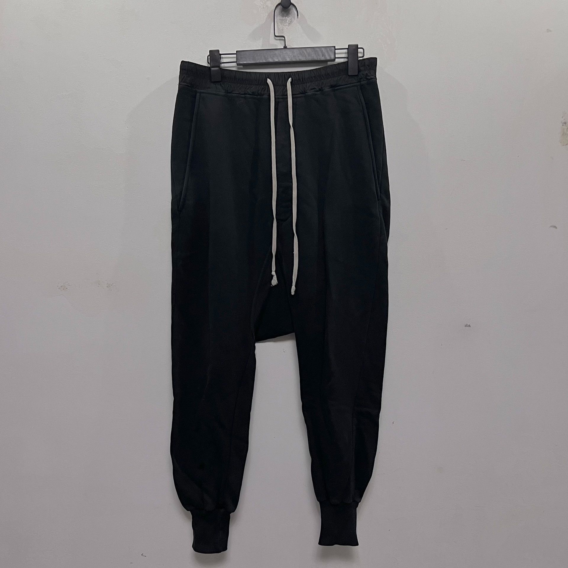 Rick Owens Drkshdw Rick Owens Basic Drop-Crotch Pants Size US 26 / EU 42 - 1 Thumbnail