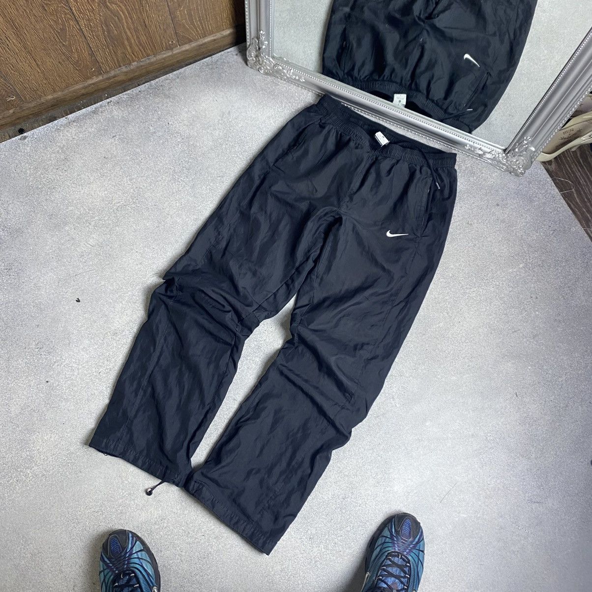 Nike Vintage Nike Track Pants Y2K Size US 32 / EU 48 - 1 Thumbnail