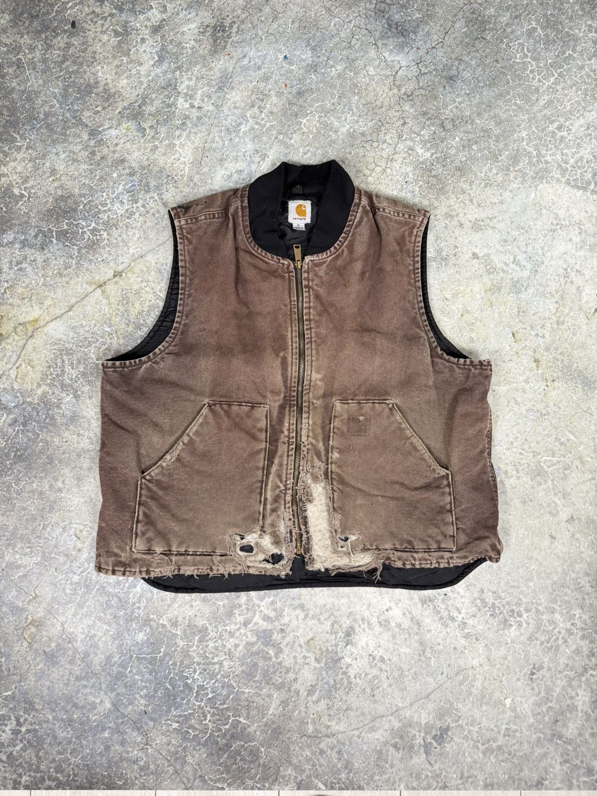Carhartt × Vintage Vintage Thrashed Carhartt Vest Size US XL / EU 56 / 4 - 1 Thumbnail