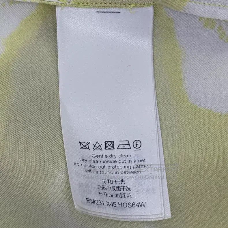 Louis Vuitton Louis Vuitton Lemon yellow twist dyed mulberry silk short Size US XS / EU 42 / 0 - 4 Thumbnail