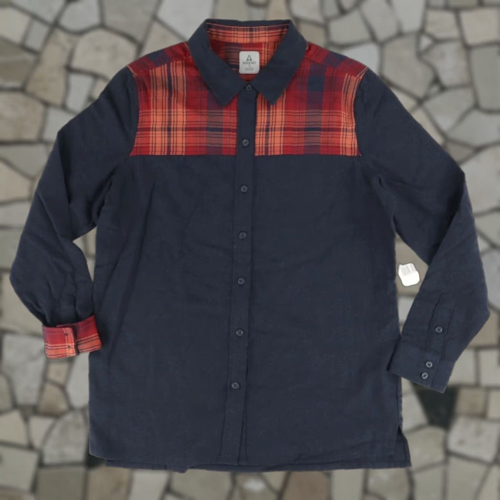 ASCENO Ascend Shirt Navy Blue Colorblock Long Sleeve Women's M Flip Cuff Flannel Basic Colorblock Navy Blue Women M Long Sleeve Shirt Size M / US 6-8 / IT 42-44 - 1 Thumbnail