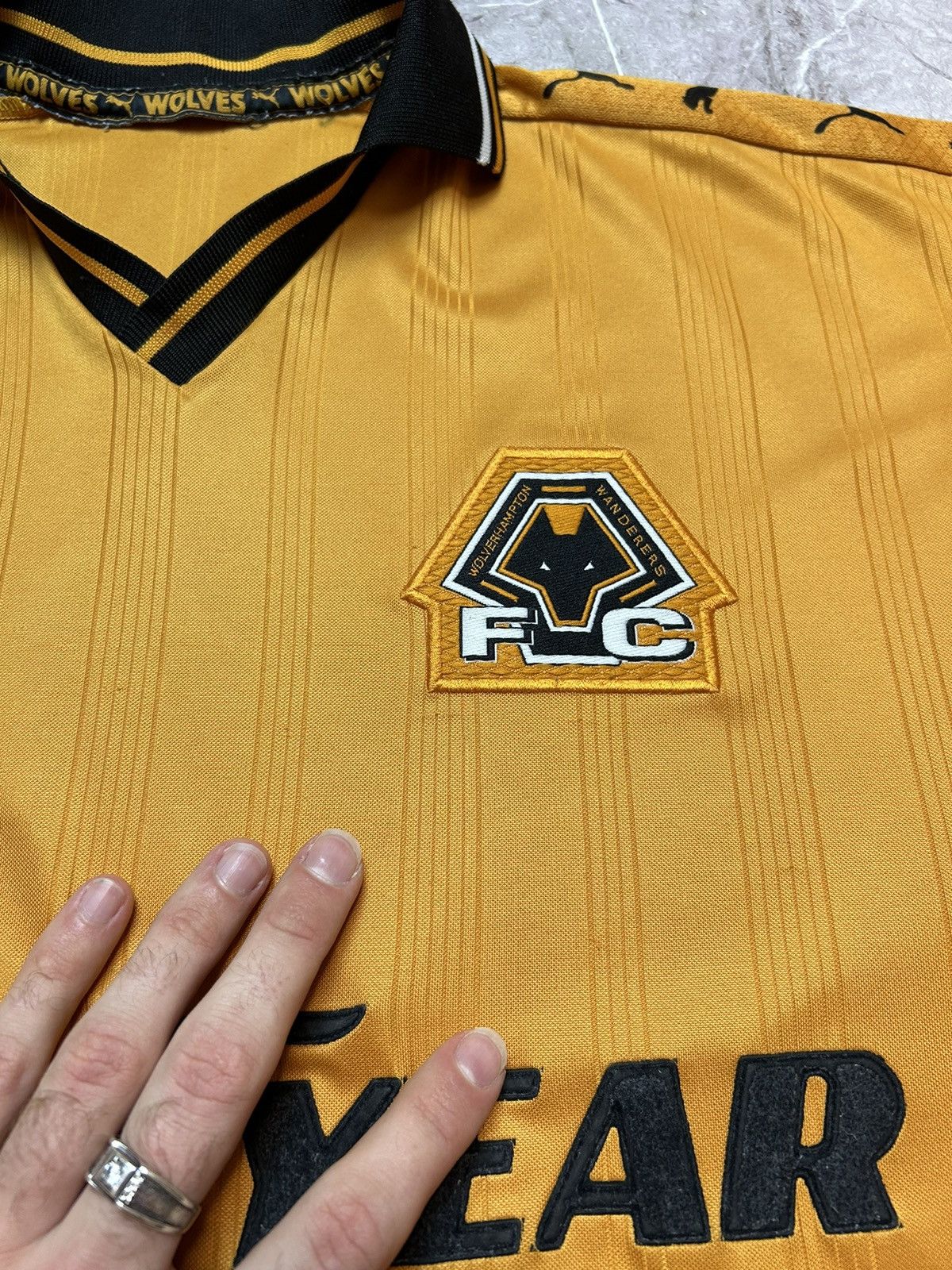 Puma × Vintage Vintage 1998 Wolverhampton Soccer Jersey size L Size US L / EU 52-54 / 3 - 10 Thumbnail