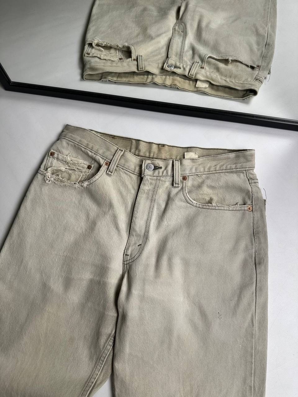 Levi's 🔥GRAIL Vintage True 90s Levis Dirty Washed Faded Jeans Size US 32 / EU 48 - 2 Thumbnail