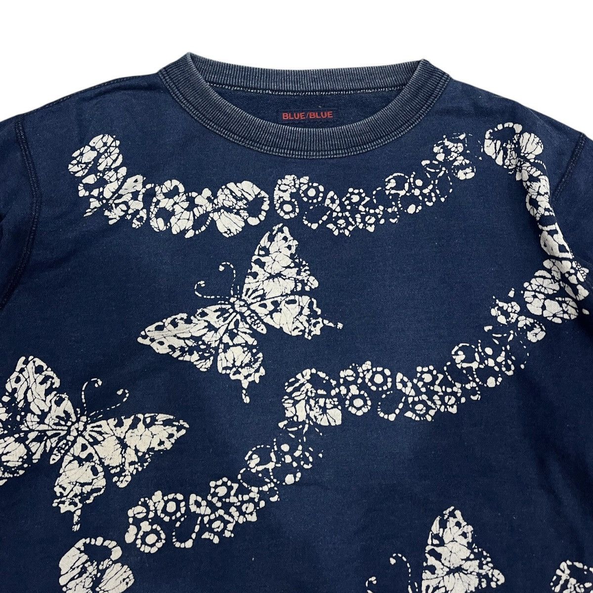 Blue Blue Japan 2000s BLUE BLUE JAPAN BUTTERFLY ART SWEATERS Size US M / EU 48-50 / 2 - 2 Thumbnail