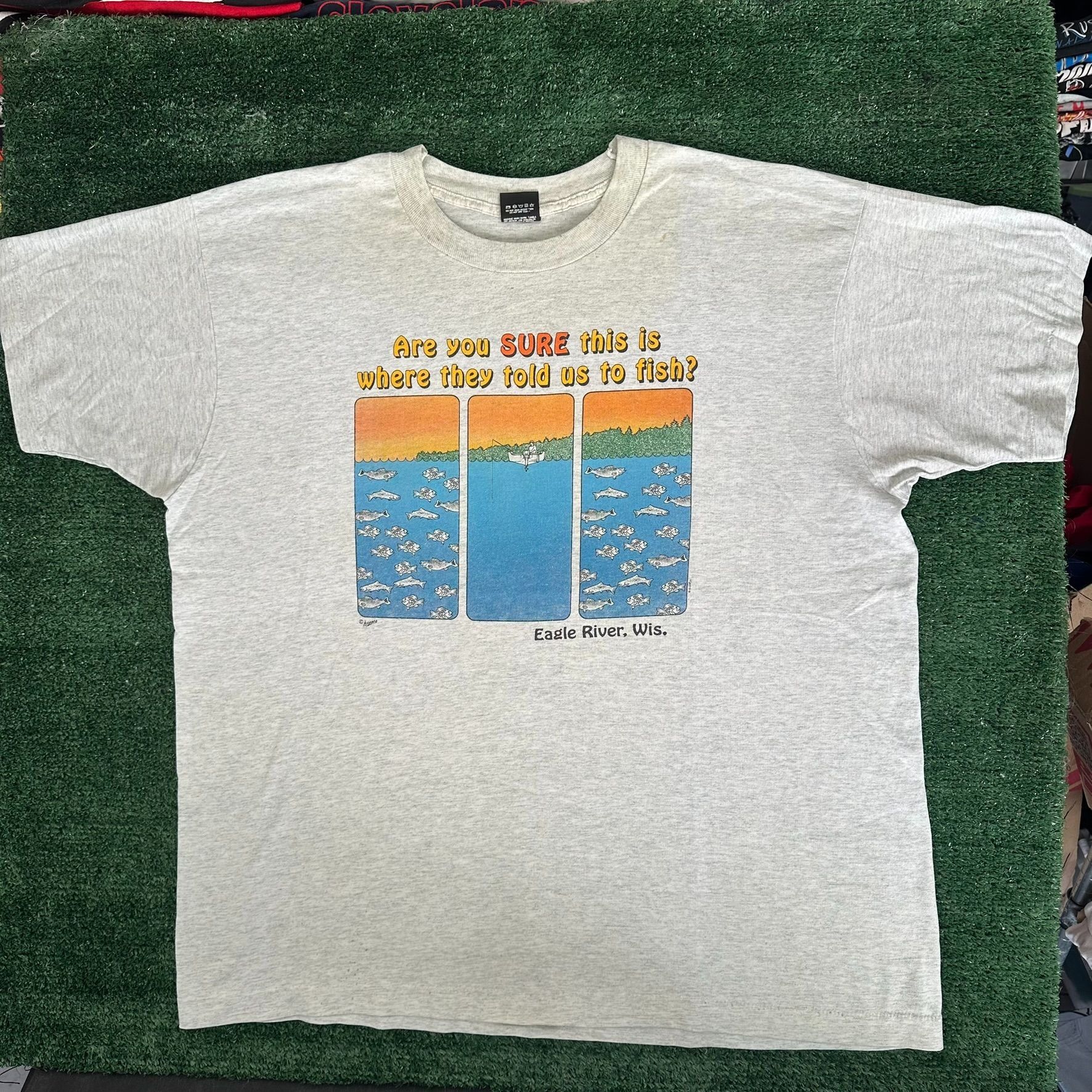 Vintage Vintage 90s Funny Fishing Cartoon T-Shirt Wisconsin Single S Size US XXL / EU 58 / 5 - 1 Thumbnail