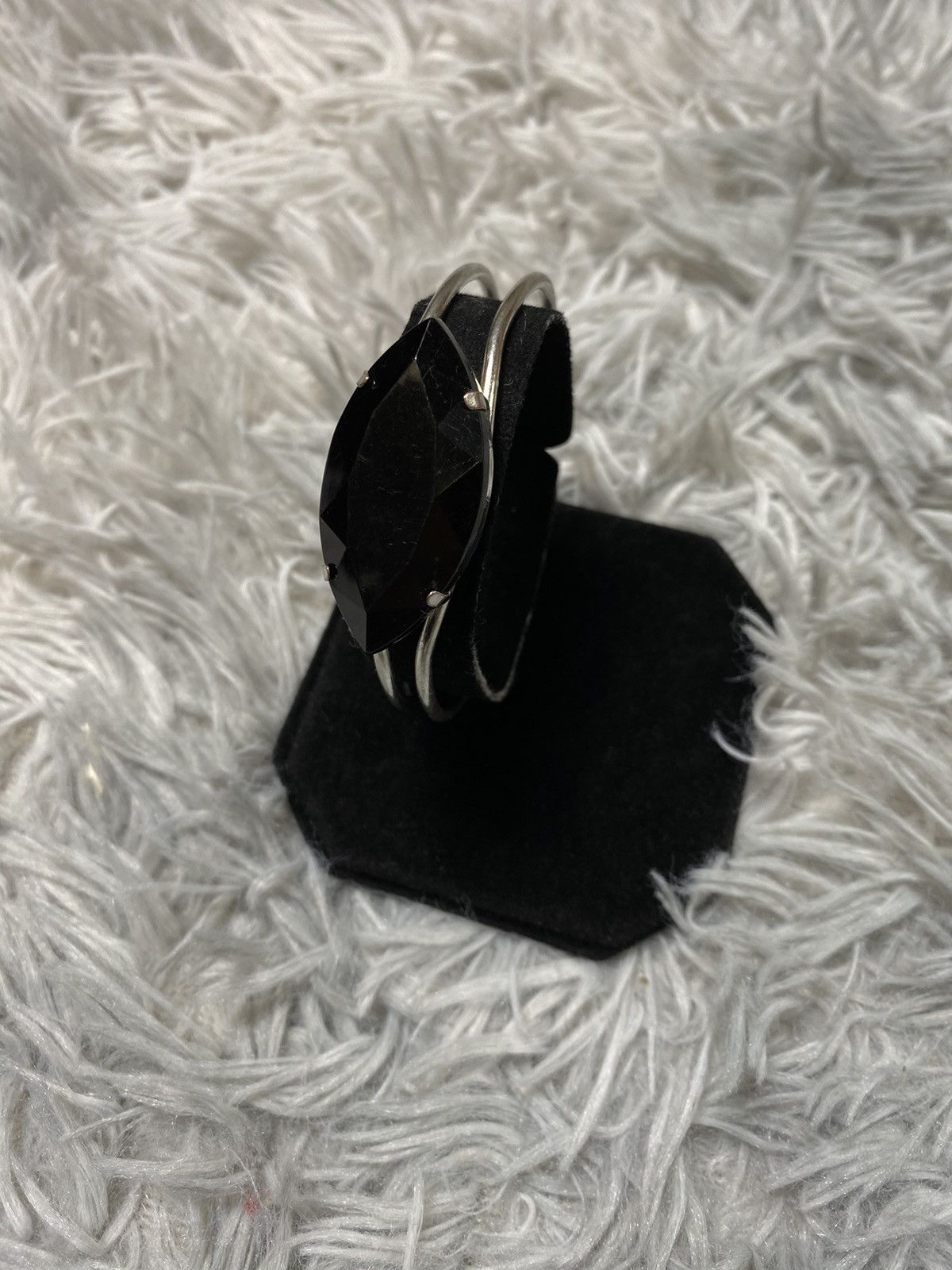 Vintage Vintage Silver Cuff Bracelet with Black Stone Accent Size ONE SIZE - 8 Thumbnail
