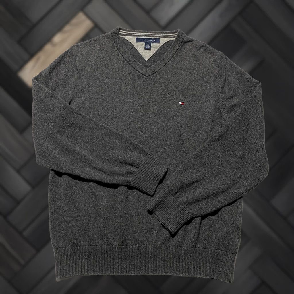 Tommy Hilfiger Tommy Hilfiger Mens Gray V-Neck Sweater 100% Cotton M Charcoal Long Sleeve Size US M / EU 48-50 / 2 - 1 Thumbnail