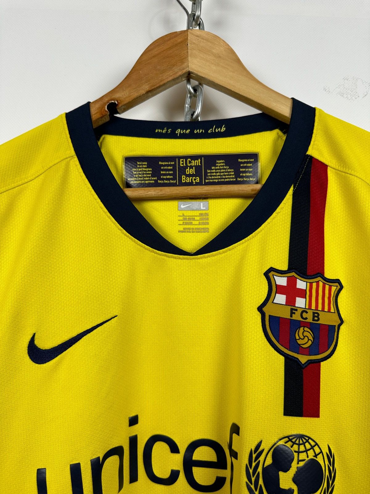 Nike 2008/09 Nike FC Barcelona Vintage Soccer Jersey Size US L / EU 52-54 / 3 - 6 Thumbnail