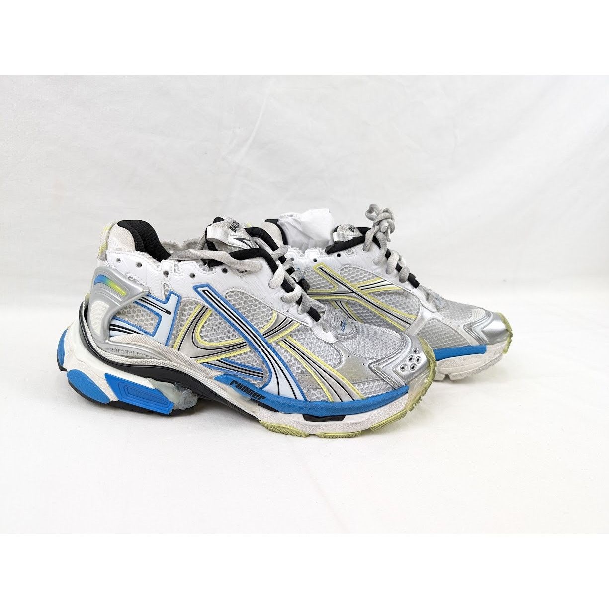 Balenciaga o1rshd1 Rubber Runner in White/Yellow/Blue Size US 9 / EU 42 - 12 Thumbnail