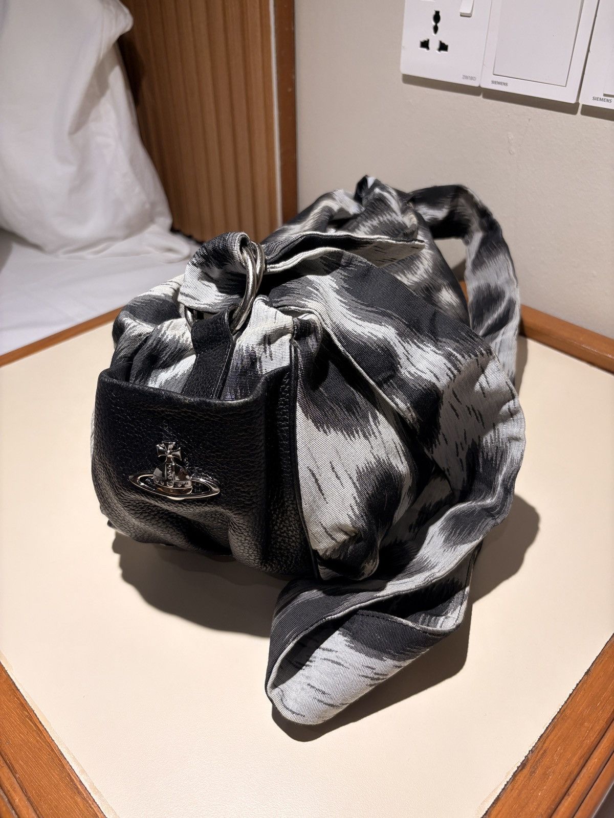Vivienne Westwood Vivienne Westwood Snow Leopard Pattern Sling Bag Size ONE SIZE - 11 Thumbnail