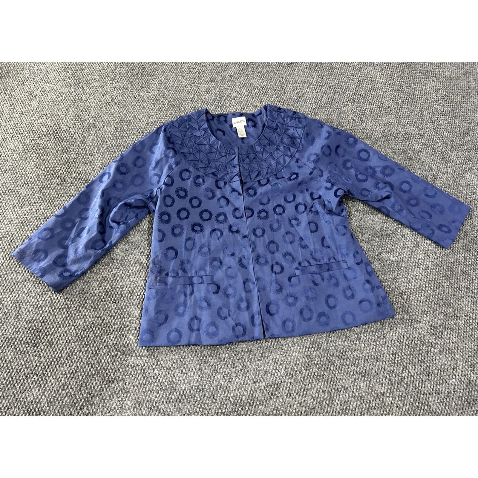 Vintage Chicos Jacket Womens 2 Blue Polka Dot Collarless Pleated Neck Lined Jacquard Size XS / US 0-2 / IT 36-38 - 2 Thumbnail