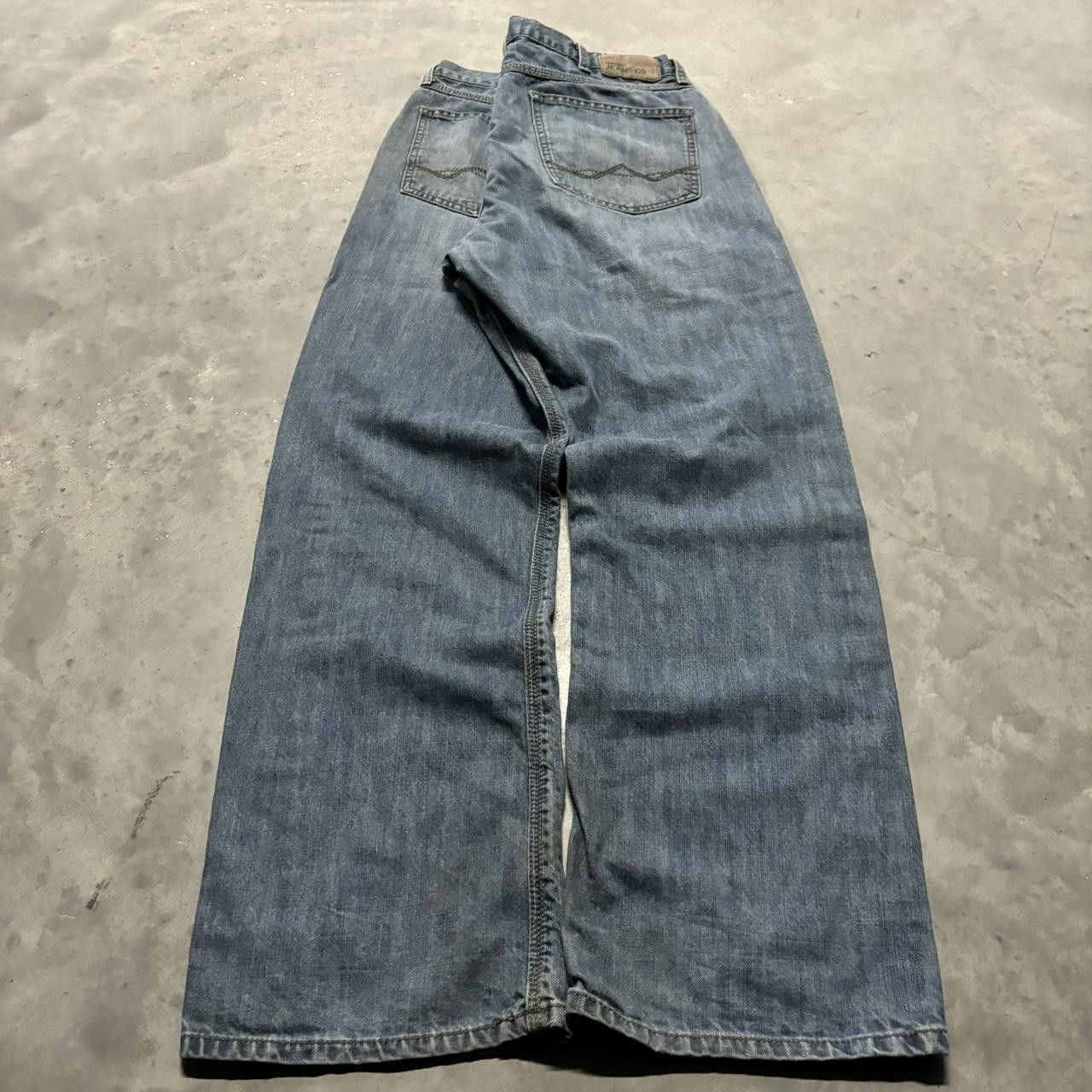 Japanese Brand × Vintage Crazy Vintage Y2K/2000s Grunge Medium Wash Essential Denim Jeans! Size US 36 / EU 52 - 4 Thumbnail