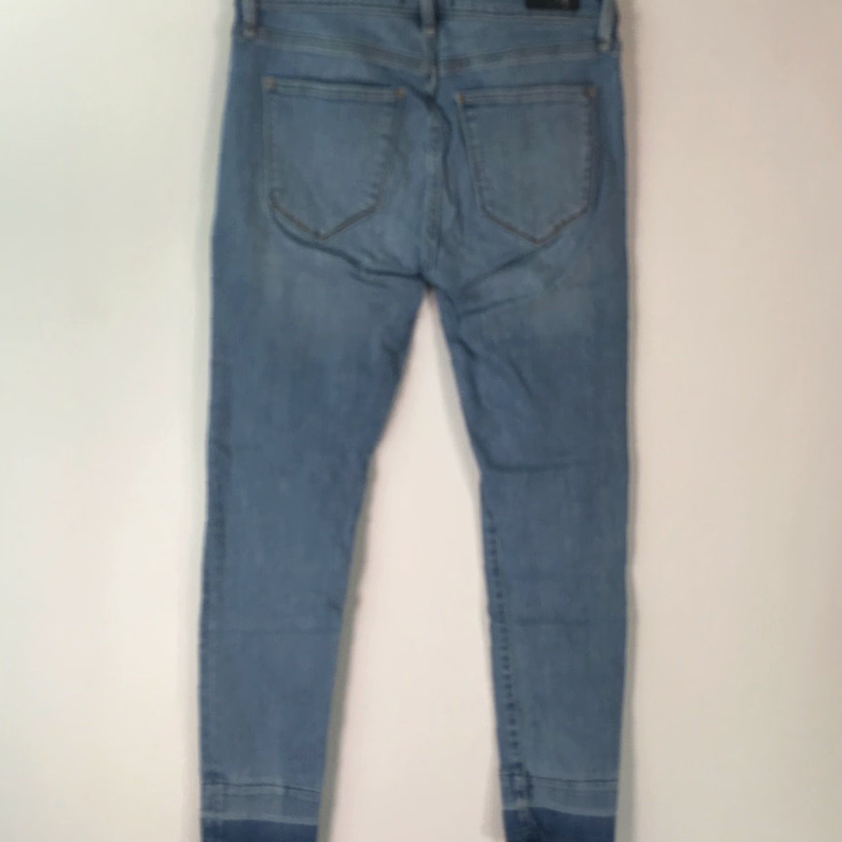Abercrombie & Fitch Abercrombie & Fitch Harper Low Rise Ankle Blue Denim Jeans Womens 28 Inseam 28 Regular 5-Pocket Belt Loops Zipper Button 26/2L 28X28 Size 26" / US 2 / IT 38 - 2 Thumbnail