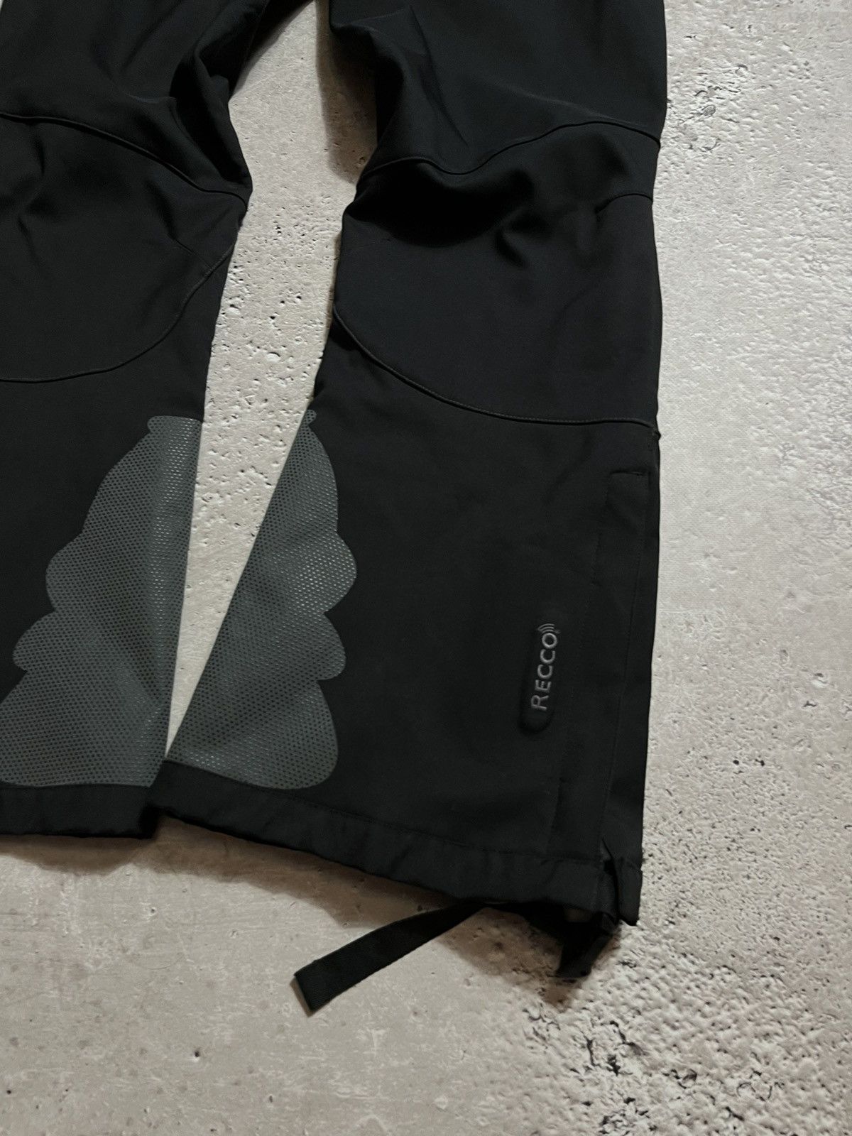 Jack Wolfskin Woman’s Jack Wolfskin Outdoor Ski Snow Pants Size 30" / US 8 / IT 44 - 4 Thumbnail