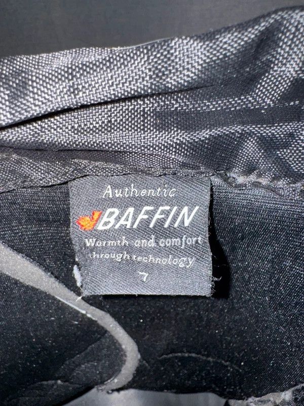 Other Baffin Tundra Polar Proven Canada Snow Boots size 40 Size US 7 / EU 40 - 16 Thumbnail