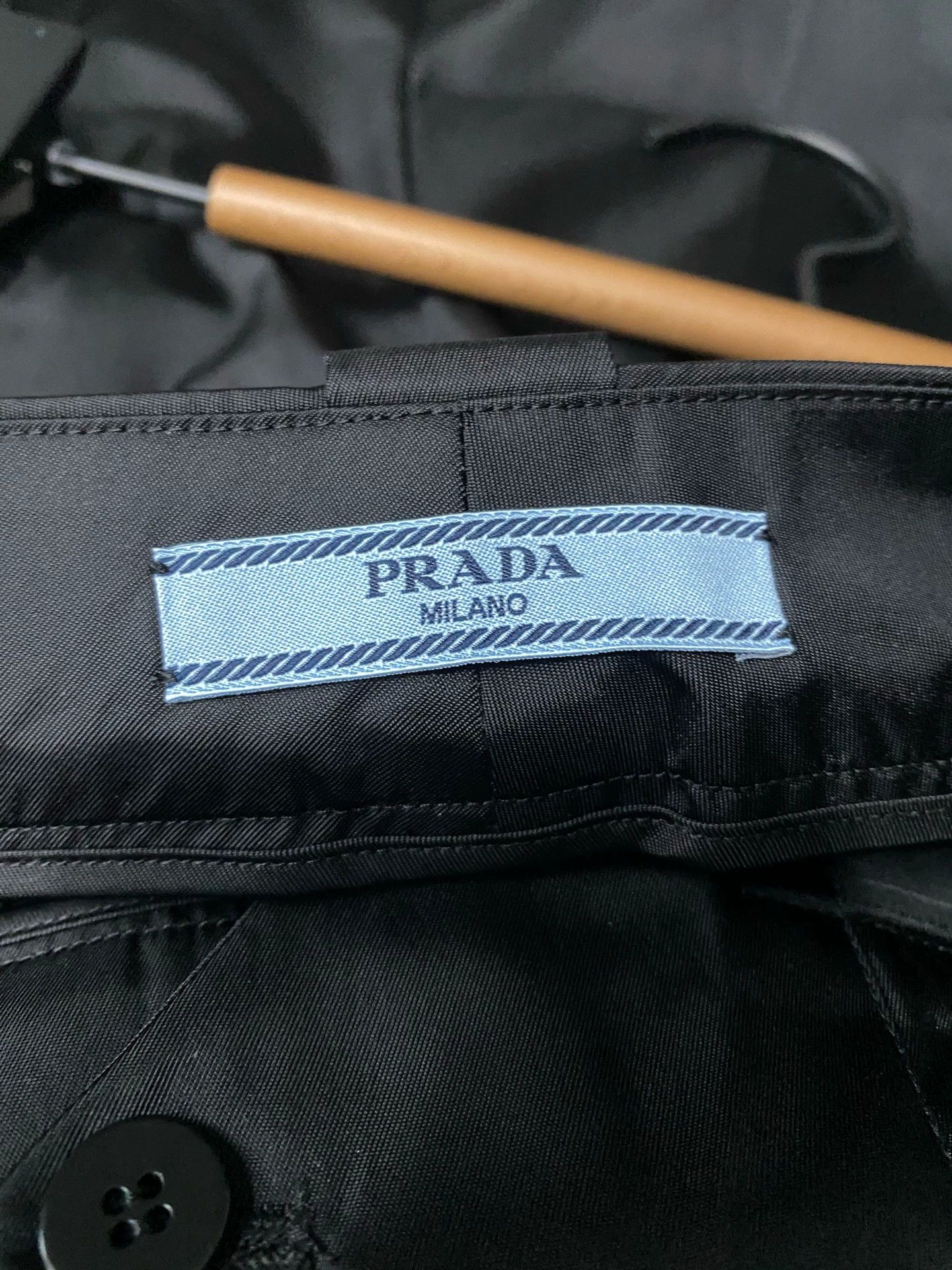 Prada Prada Triangle Bag Shorts Size: 42 Size US 26 / EU 42 - 6 Thumbnail