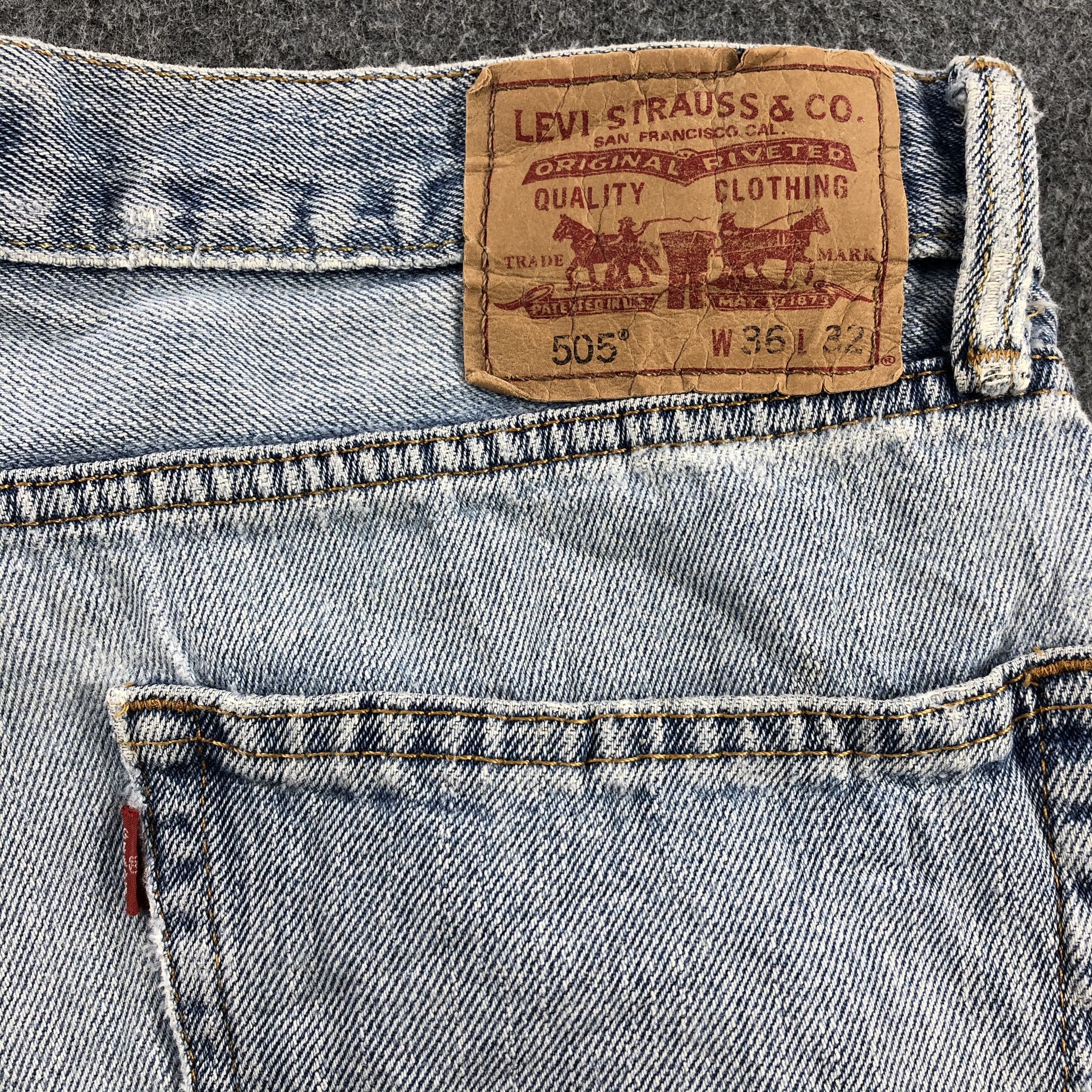 Levi's Light Washed Vintage Levis 505 Jeans Distress Denim-J1096 Size US 36 / EU 52 - 5 Thumbnail
