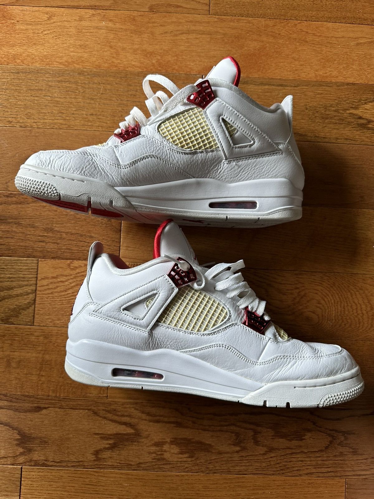 Jordan Brand Air Jordan 4 Metallic Red Size US 12 / EU 45 - 2 Thumbnail