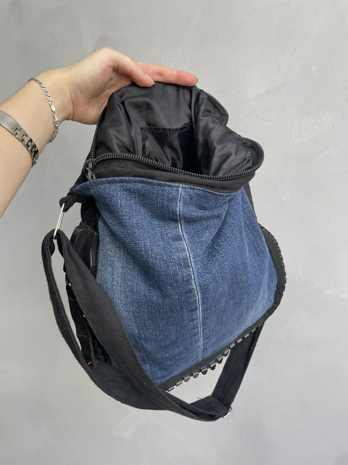 Diesel Avant garde Big zipper diesel style messenger bag y2k Size ONE SIZE - 8 Thumbnail
